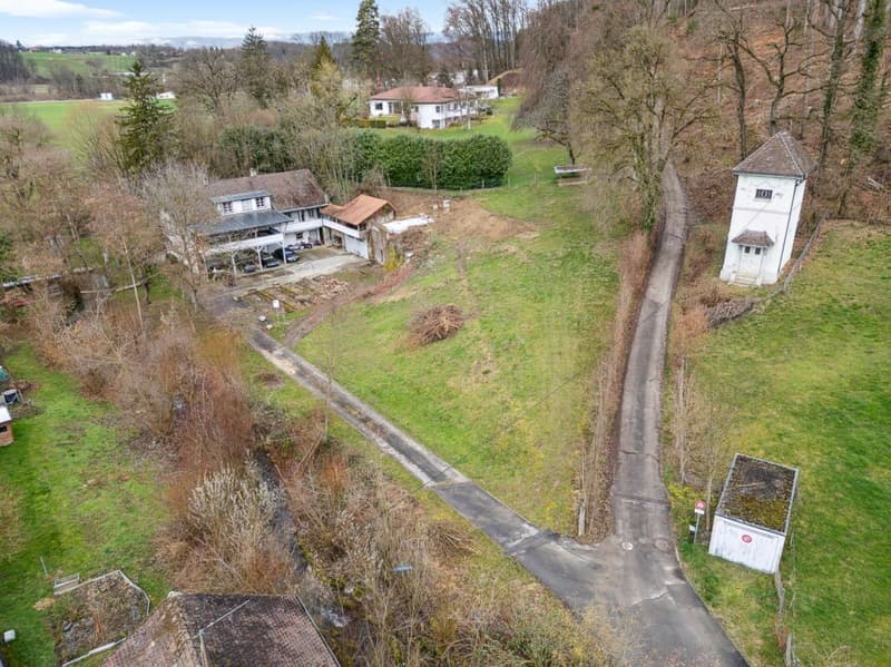 Drohnenaufnahme des unteren Teils des Baulandes