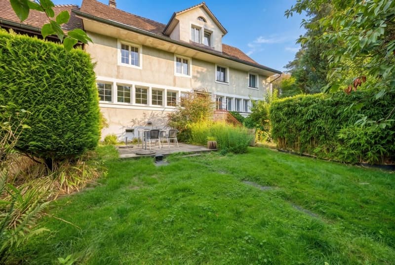 Aussenansicht mit Gartenbereich