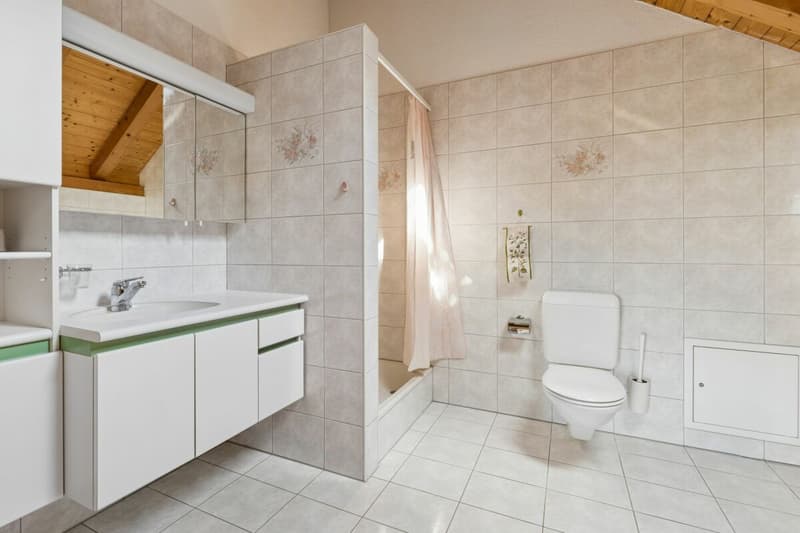 Badezimmer im Dachgeschoss