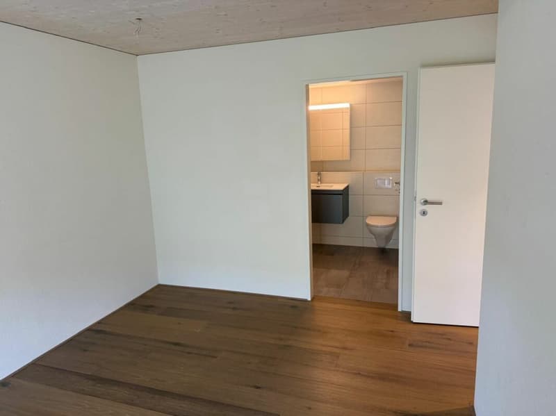 Habitation moderne avec plan pratique (5)