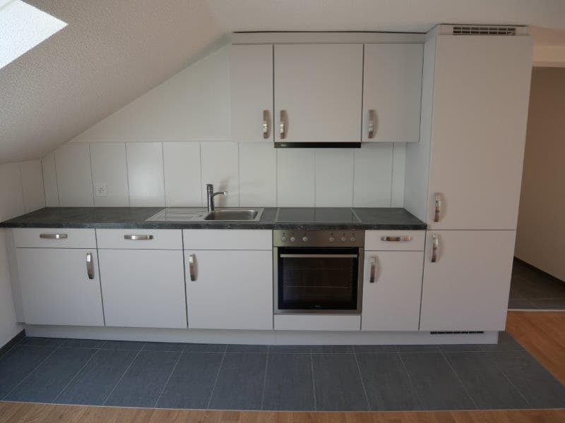 Geräumige renovierte 4.5-Zimmerwohnung mit eigenem Waschturm (1)