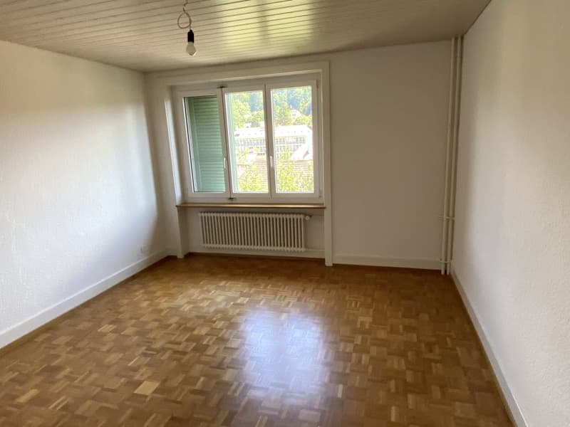 Spacieux appartement de 4 pièces avec vue au Locle (3)