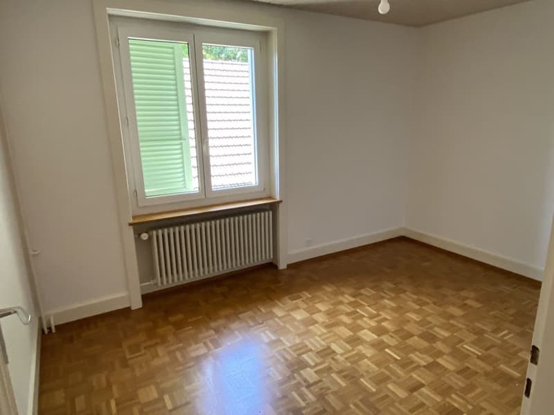 Spacieux appartement de 4 pièces avec vue au Locle (4)