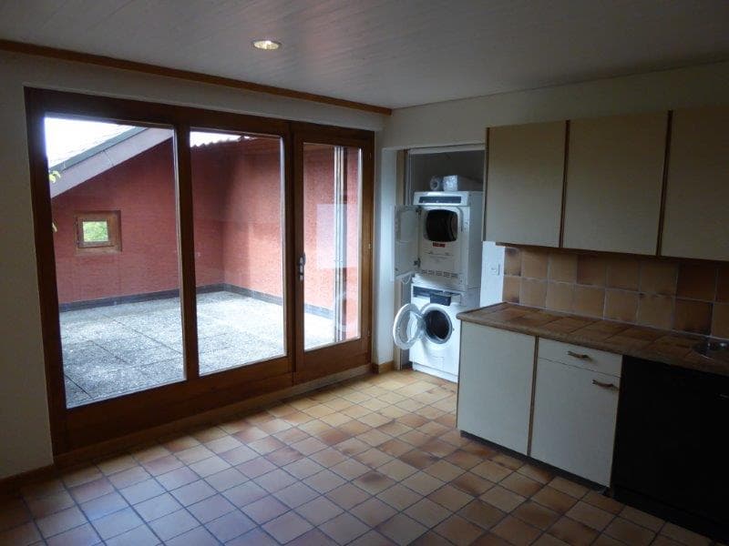 Spacious 5.5-room apartment with balcony and winter garden in Kerzers (5)