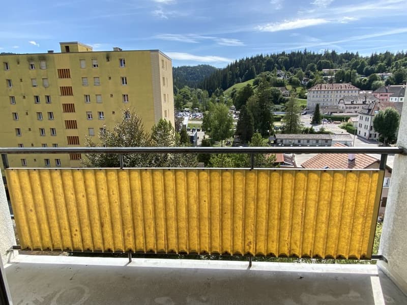 Spacieux appartement 4.5 pièces avec balcon ! (8)