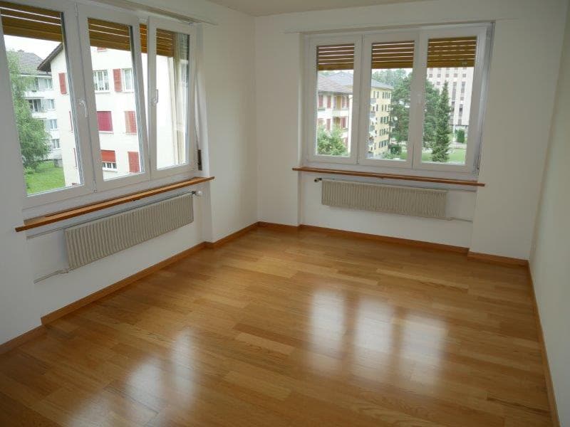 Helle 3.5-Zimmer-Wohnung mit Balkon und Parkplatz in Grenchen (1)