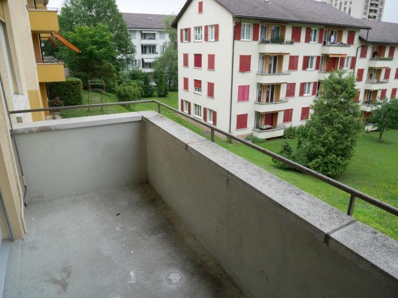 Helle 3.5-Zimmer-Wohnung mit Balkon und Parkplatz in Grenchen (2)