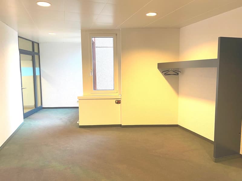 Moderne Büro- und Lagerräume in Glattbrugg - vis-a-vis Bahnhof Glattbrugg (14)