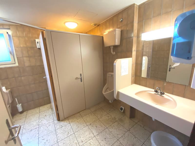 Moderne Büro- und Lagerräume in Glattbrugg - vis-a-vis Bahnhof Glattbrugg (18)