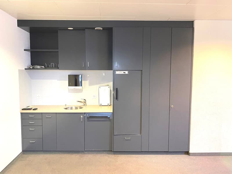 Moderne Büro- und Lagerräume in Glattbrugg - vis-a-vis Bahnhof Glattbrugg (12)