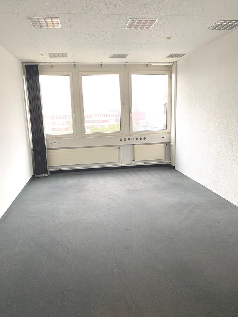 Moderne Büro- und Lagerräume in Glattbrugg - vis-a-vis Bahnhof Glattbrugg (10)