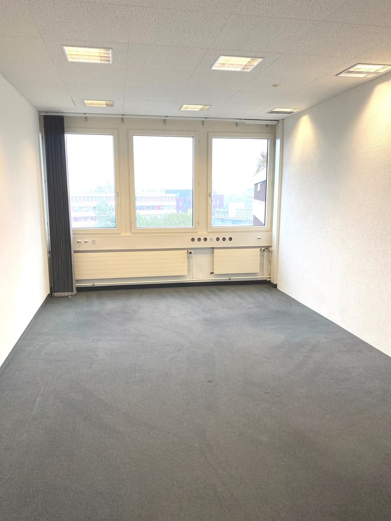 Moderne Büro- und Lagerräume in Glattbrugg - vis-a-vis Bahnhof Glattbrugg (9)