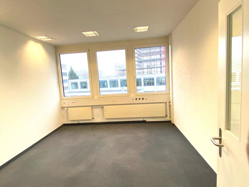 Moderne Büro- und Lagerräume in Glattbrugg - vis-a-vis Bahnhof Glattbrugg (11)