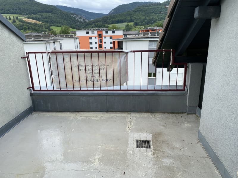 Bright 3.5-room apartment with balcony and view in Courrendlin (8)