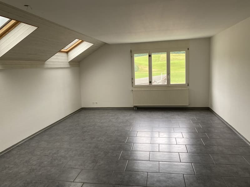 Bright 3.5-room apartment with balcony and view in Courrendlin (1)