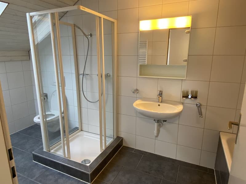 Bright 3.5-room apartment with balcony and view in Courrendlin (4)