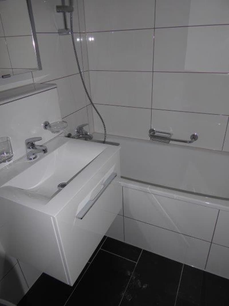 Geräumige 4-Zimmer-Wohnung mit Balkon und Garage in Sierre (12)