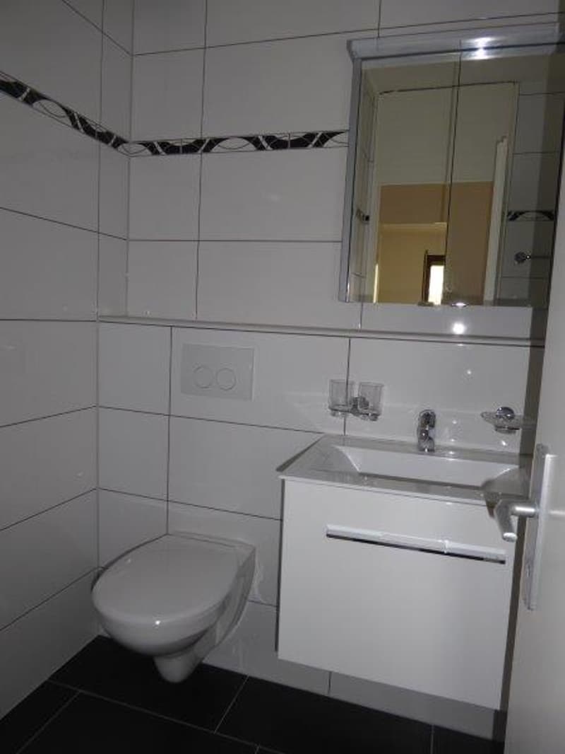 Geräumige 4-Zimmer-Wohnung mit Balkon und Garage in Sierre (13)