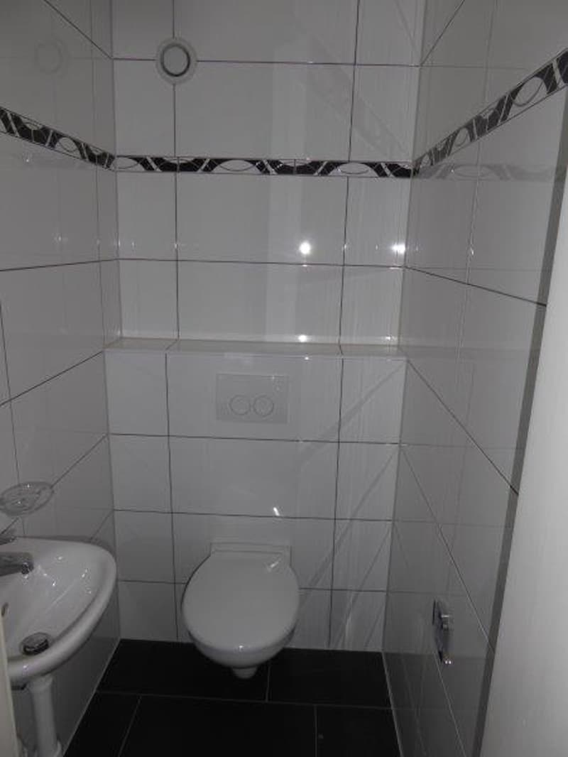 Geräumige 4-Zimmer-Wohnung mit Balkon und Garage in Sierre (10)