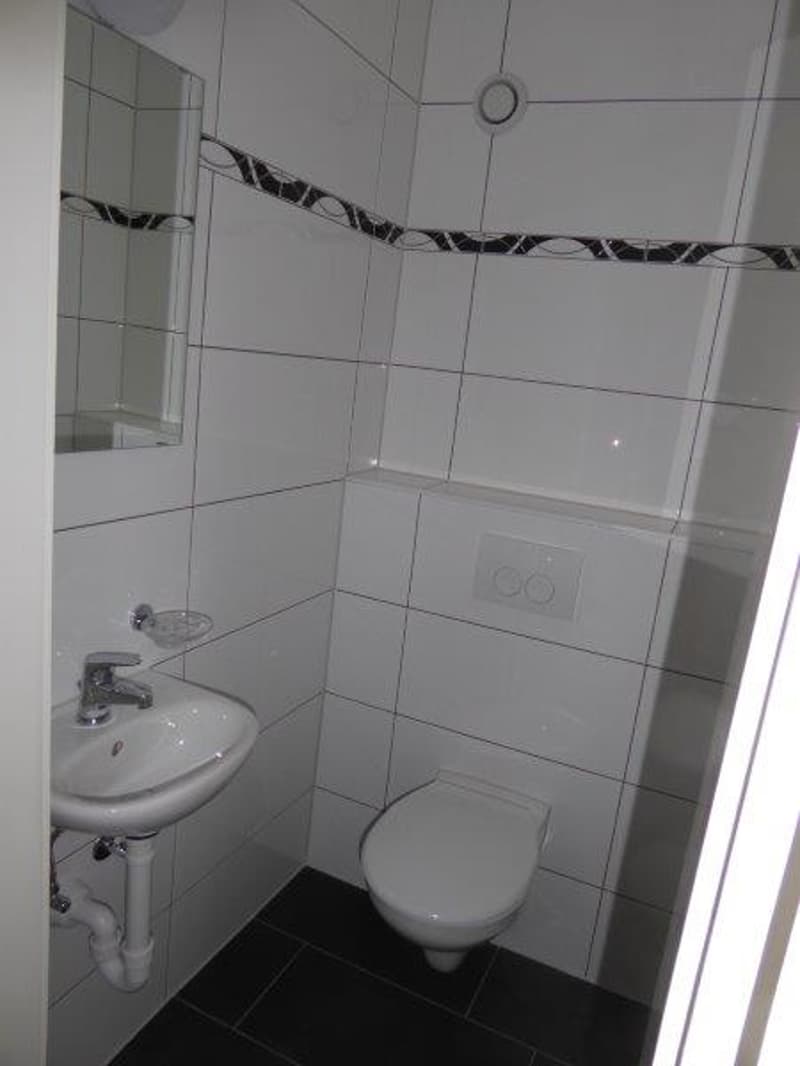Geräumige 4-Zimmer-Wohnung mit Balkon und Garage in Sierre (11)