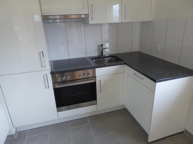 Geräumige 4-Zimmer-Wohnung mit Balkon und Garage in Sierre (5)