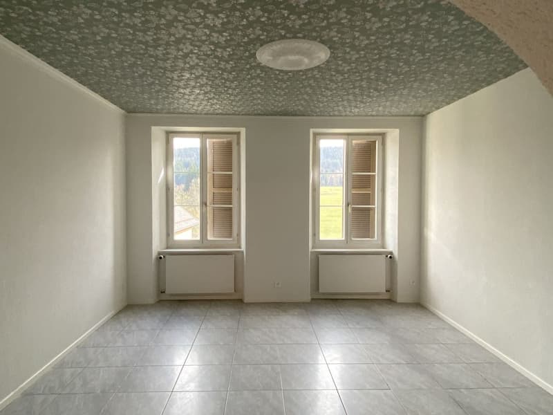Ampio appartamento di 4.5 locali nel cuore di Tramelan (3)