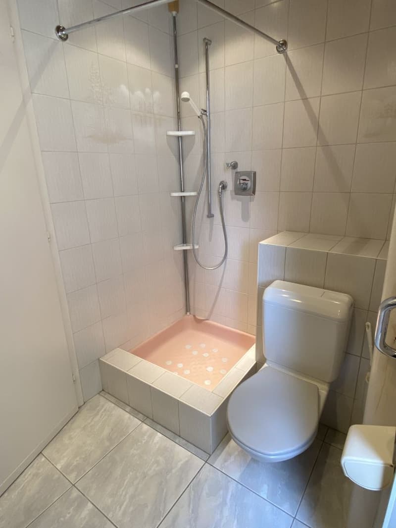 Geräumige 4.5-Zimmer-Wohnung im Herzen von Tramelan (8)