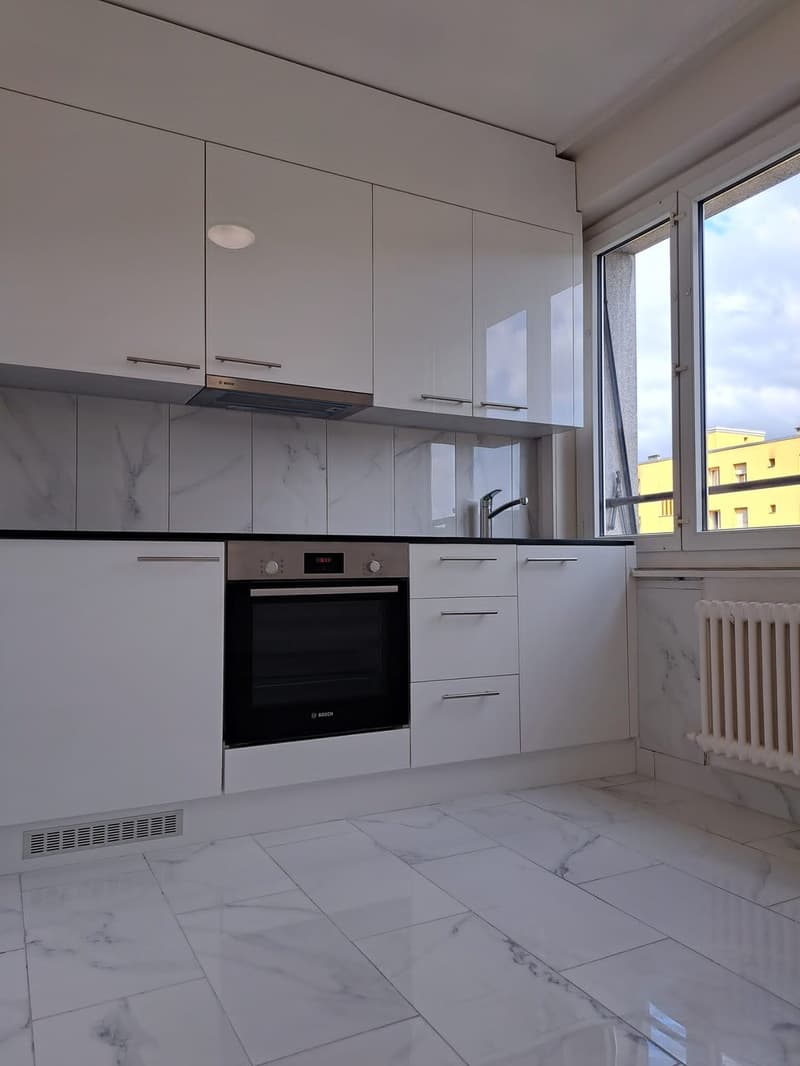 Delizioso appartamento 1.5 locali con balcone a Le Locle (2)