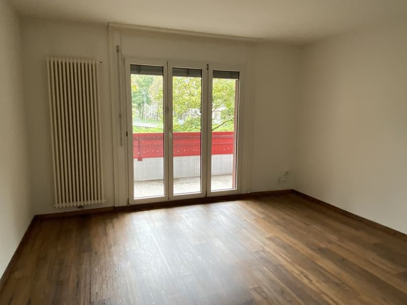 Appartement moderne 3.5 pièces avec balcon et vue panoramique à Biasca (6)
