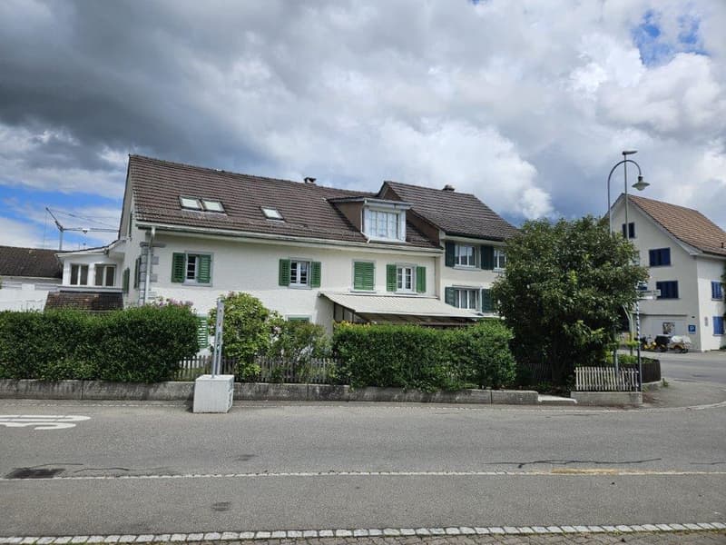 Charming 2-room attic apartment for rent (1)
