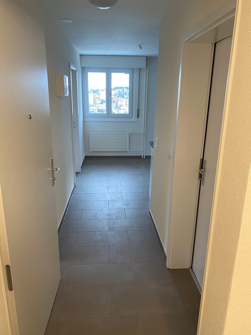 Helles 3-Zimmer-Wohnung mit Balkon im 6. Stock – La Chaux-de-Fonds (5)