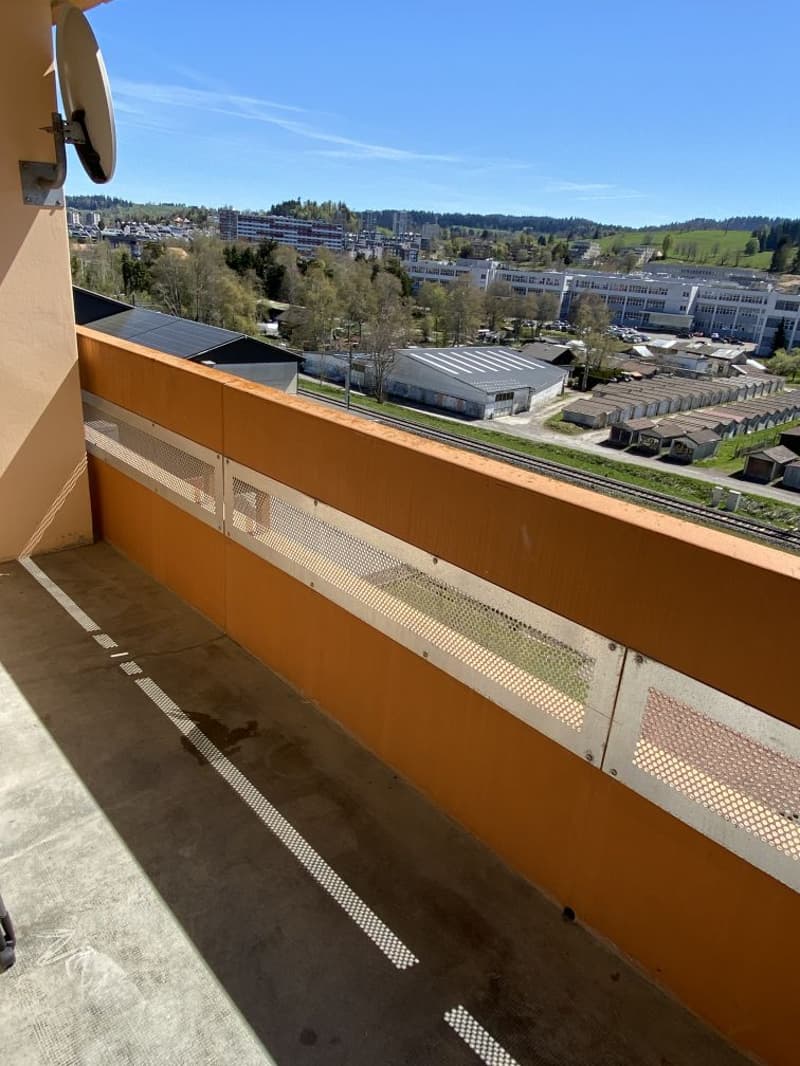 Helles 3-Zimmer-Wohnung mit Balkon im 6. Stock – La Chaux-de-Fonds (7)