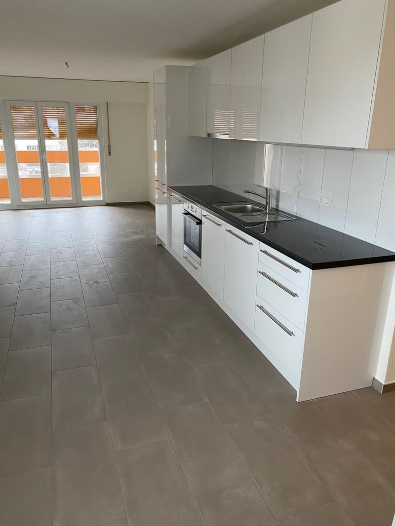 Helles 3-Zimmer-Wohnung mit Balkon im 6. Stock – La Chaux-de-Fonds (2)