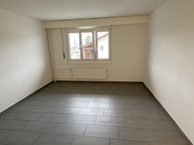 Studio moderno disponibile immediatamente a La Chaux-de-Fonds (3)