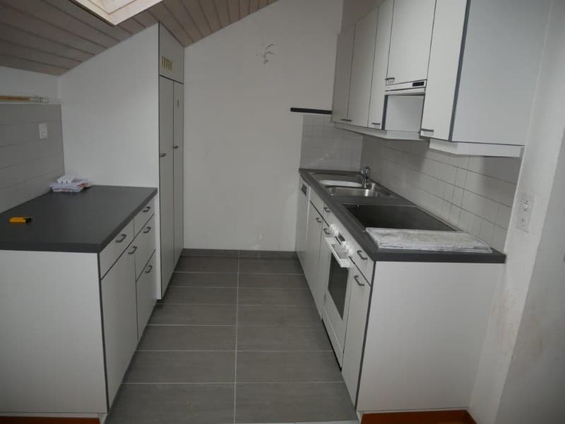 Wunderschöne und weiträumige 3.5-Zimmer Wohnung zu vermieten (2)