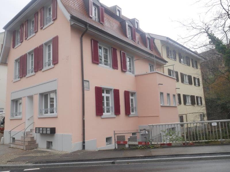 Renovated and modern office with shower for rent (7)