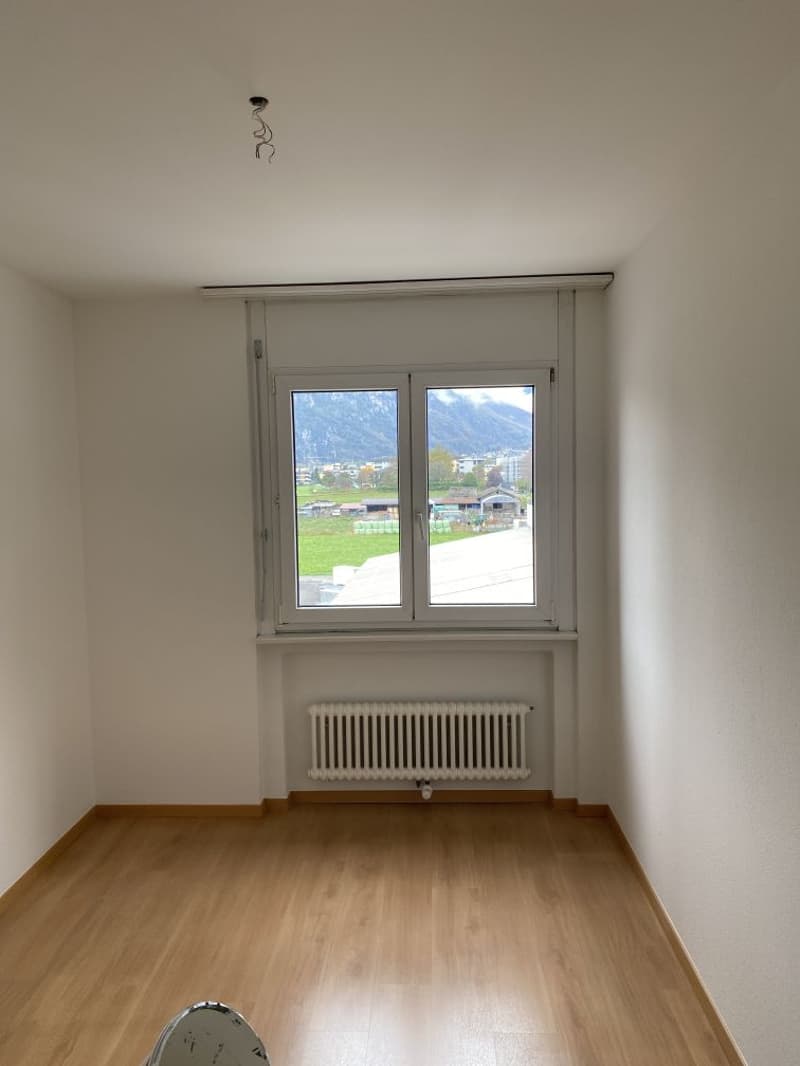 Appartement spacieux de 4,5 pièces avec vue panoramique à Biasca (7)