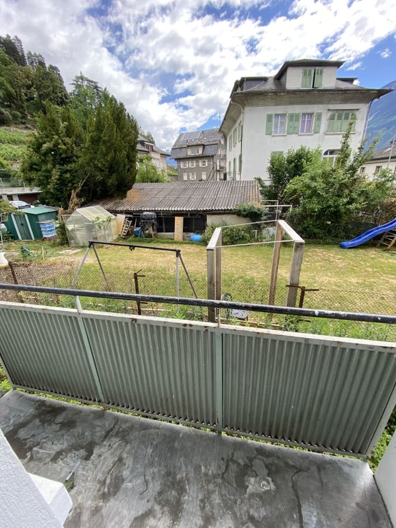 Charmanter Apartment mit 4.5 Zimmern und Balkon in Sierre (2)