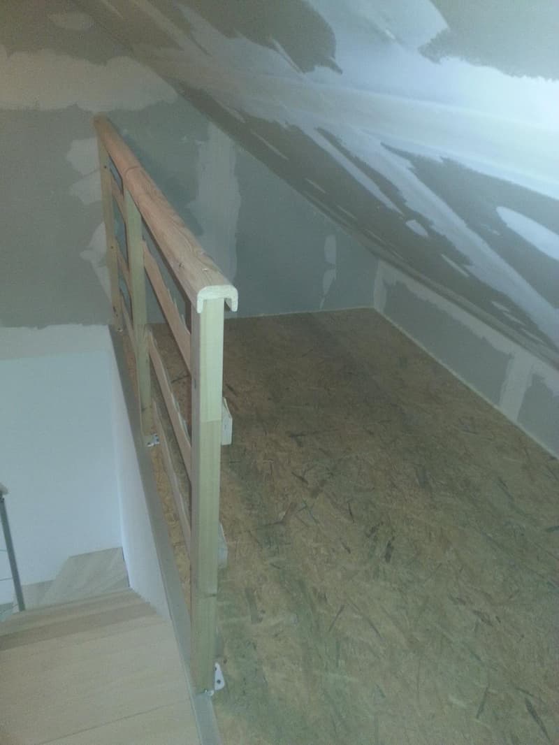 Bell'appartamento mansardato di 2 camere in affitto (6)