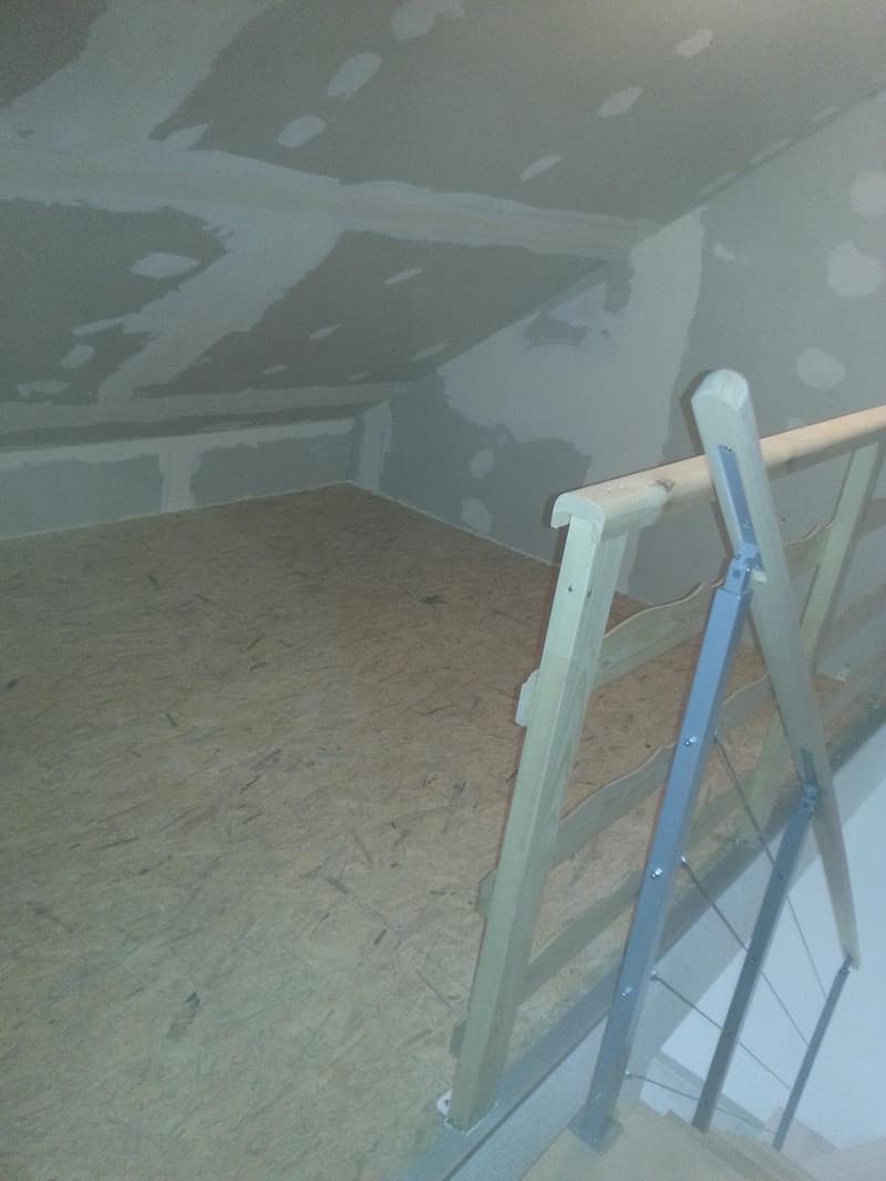 Bell'appartamento mansardato di 2 camere in affitto (7)