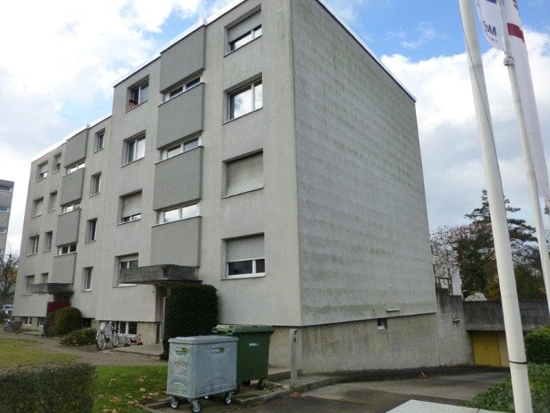 Appartamento grande e bellissimo in affitto in una buona posizione (1)