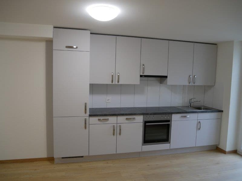 Helle 2-Zimmer-Wohnung mit Balkon an der Feldbergstrasse in Basel (4)