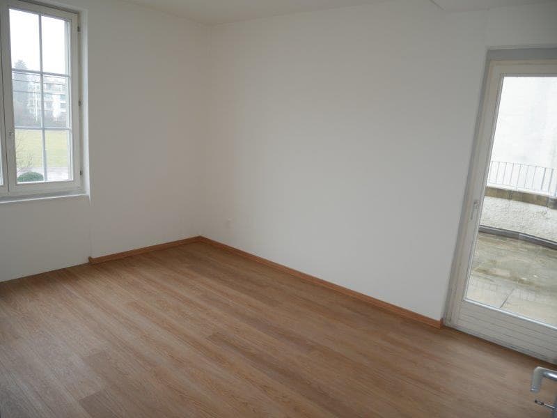 Appartement lumineux 2.5 pièces avec balcon à Biel/Bienne (6)