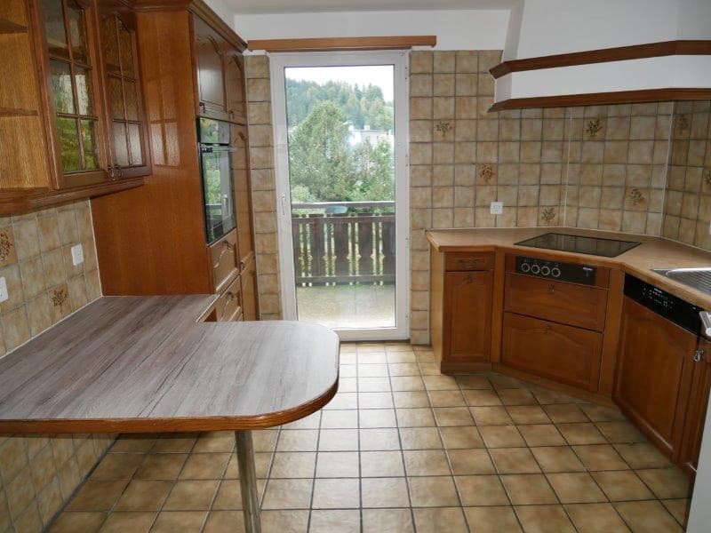 Charmante 4.5-Zimmer-Maisonette-Wohnung mit Balkon und Kamin in Ulisbach (2)