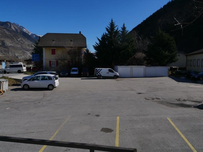 Casa multifamiliare con grande potenziale! Permesso di costruire disponibile! (6)