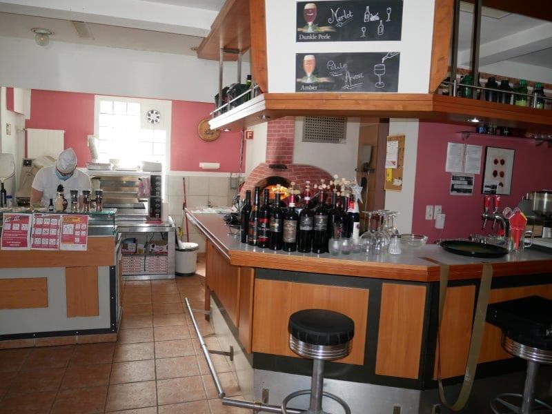 Casa multifamiliare con grande potenziale! Permesso di costruire disponibile! (14)