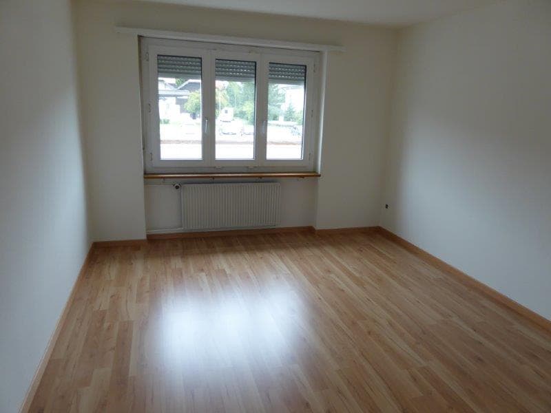 Appartement lumineux 3.5 pièces avec balcon et belle vue à Hägendorf (7)