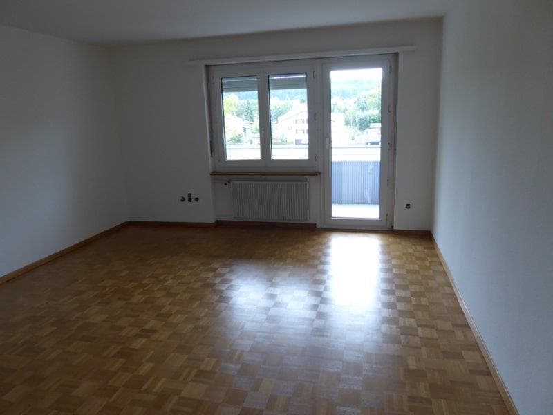 Appartement lumineux 3.5 pièces avec balcon et belle vue à Hägendorf (8)