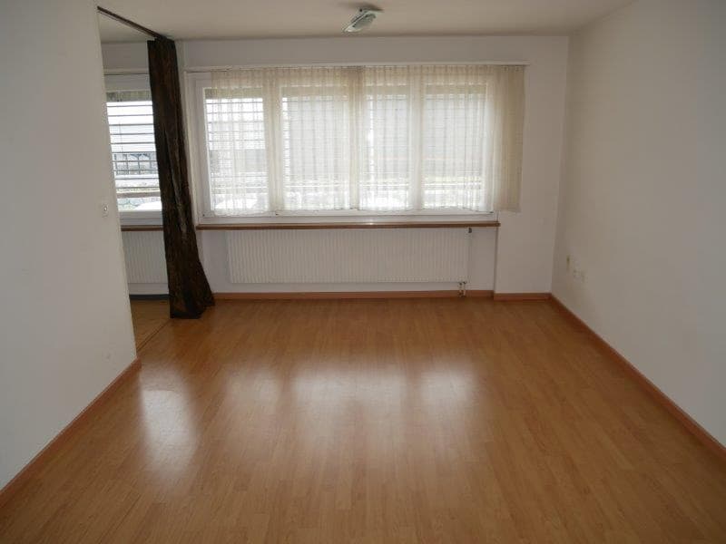 Appartement confortable de 1,5 pièces à Bilten – situation calme avec belle vue (2)