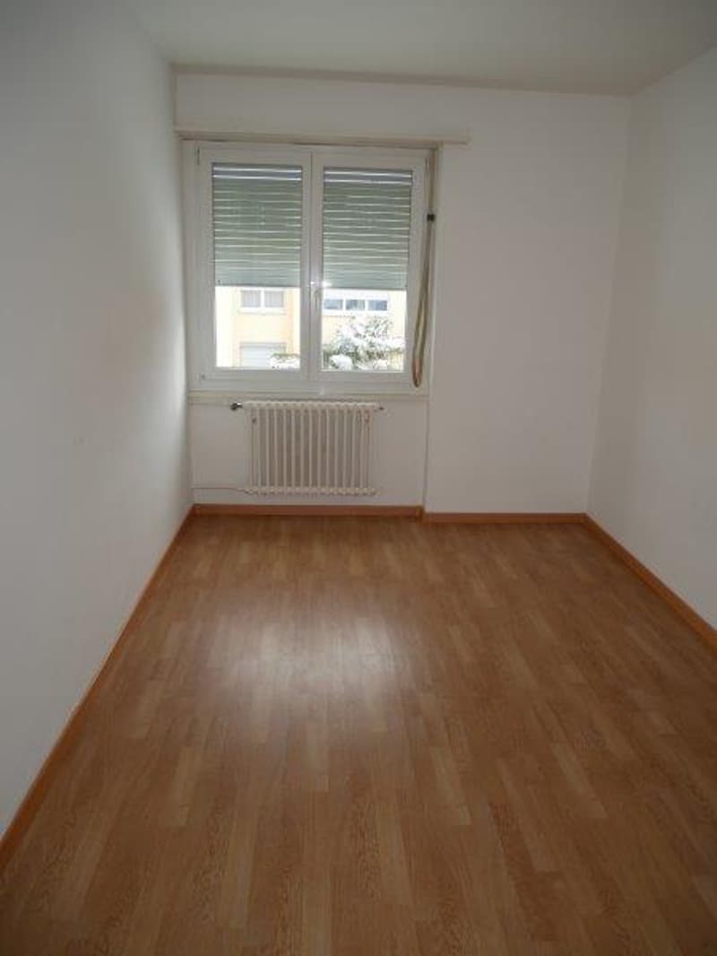 Appartement 4 pièces lumineux avec balcon à Dulliken – disponible à partir d'octobre 2026 (8)